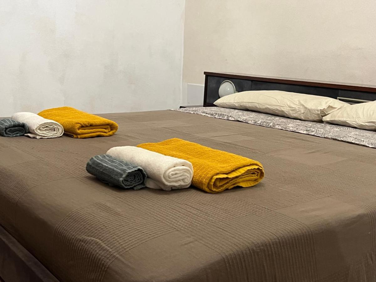 Casa Di Mirto Bed & Breakfast Chiaramonte Gulfi Ngoại thất bức ảnh