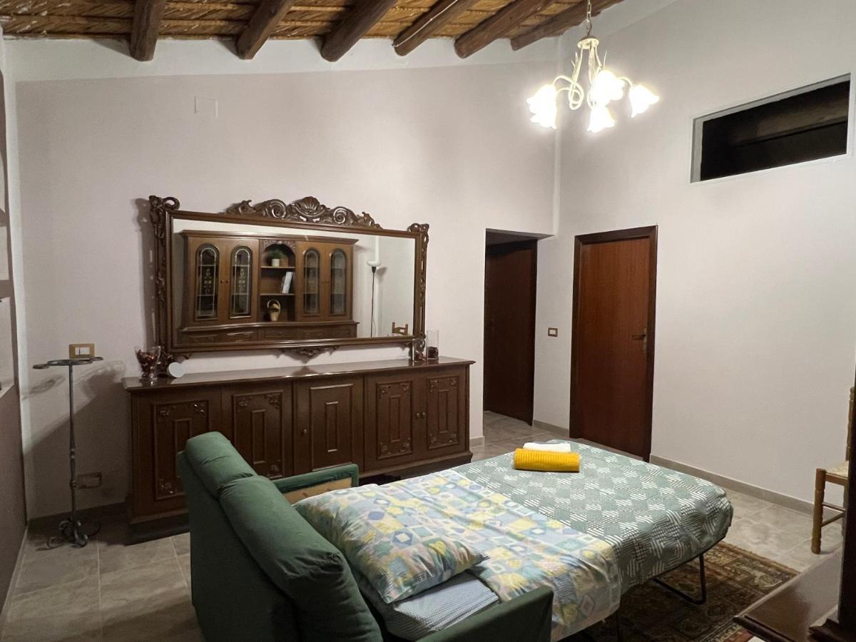 Casa Di Mirto Bed & Breakfast Chiaramonte Gulfi Ngoại thất bức ảnh